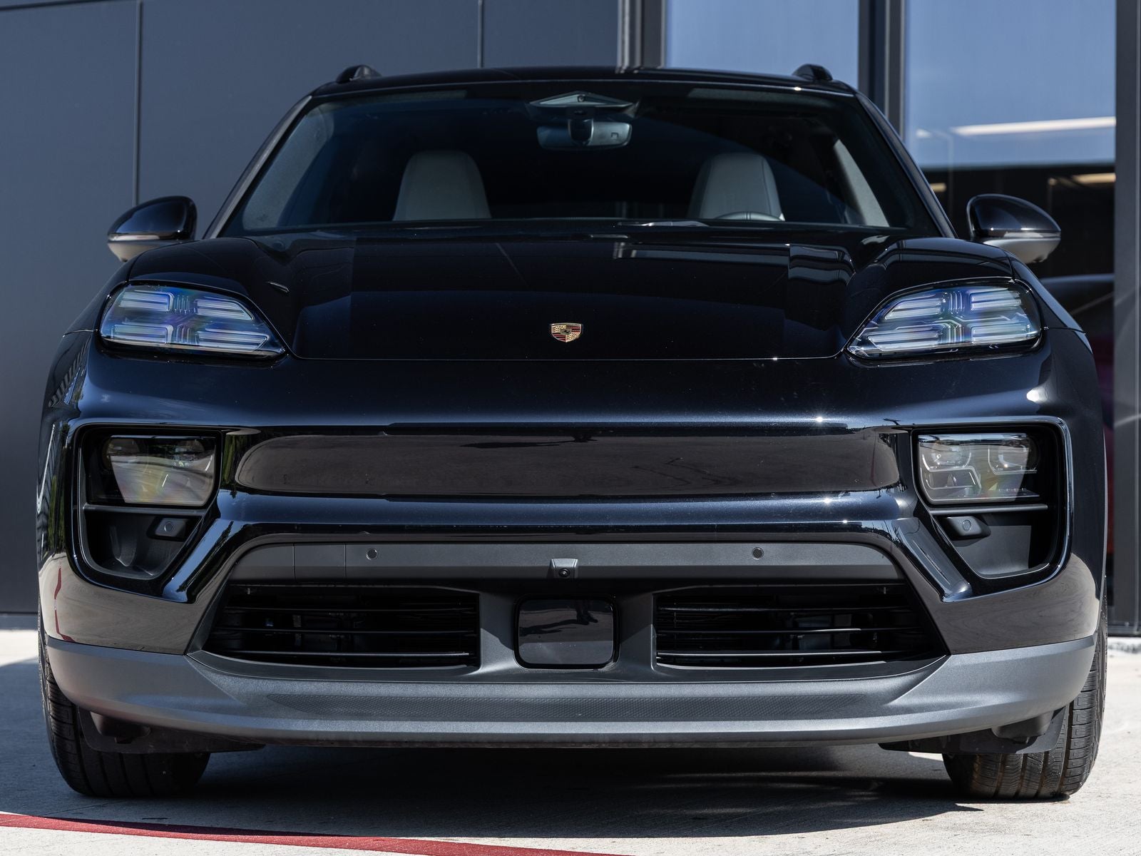 2025 Porsche Macan Electric 4