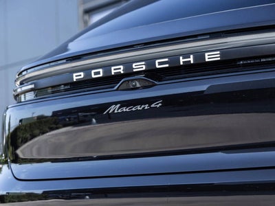 2025 Porsche Macan Macan 4 Electric