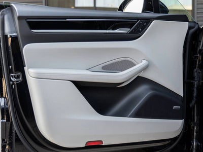 2025 Porsche Macan Macan 4 Electric