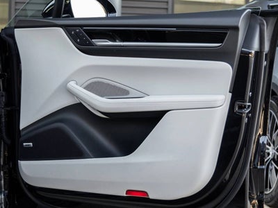 2025 Porsche Macan Macan 4 Electric