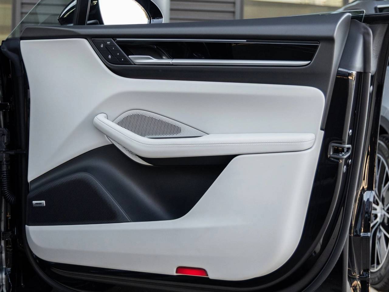 2025 Porsche Macan Macan 4 Electric