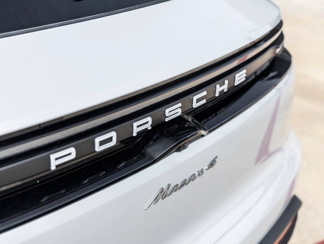 2026 Porsche Macan Macan 4 Electric