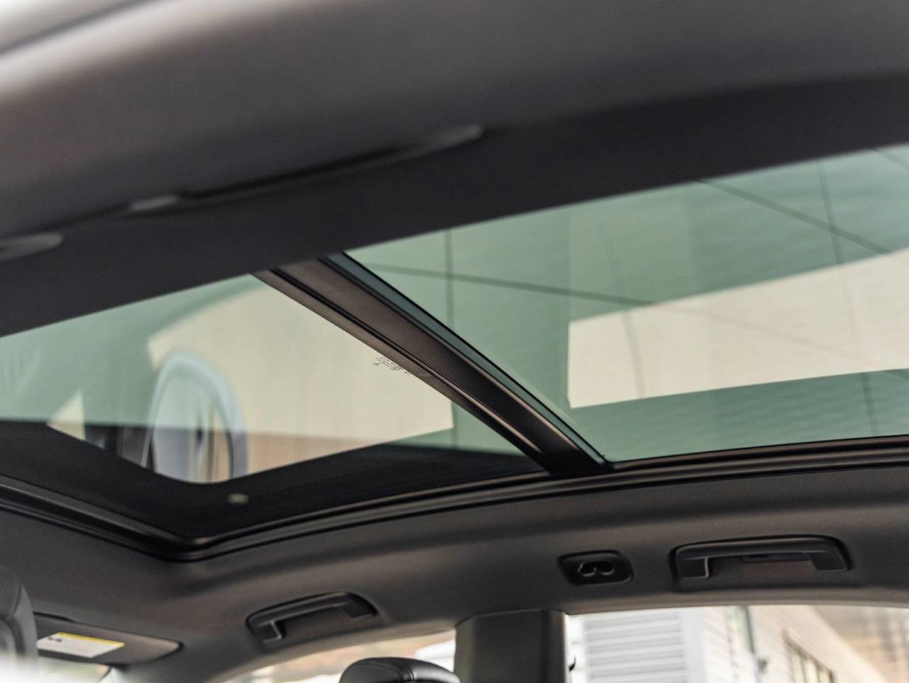2026 Porsche Macan Macan 4 Electric