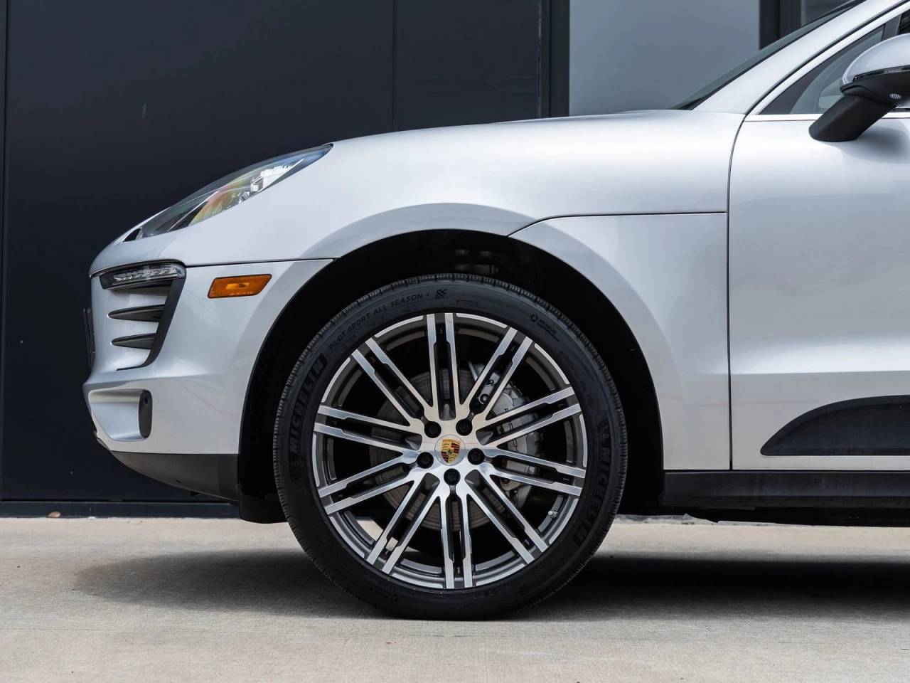 2018 Porsche Macan S