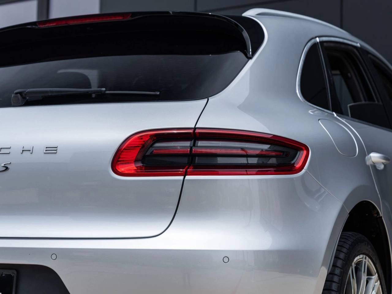 2018 Porsche Macan S