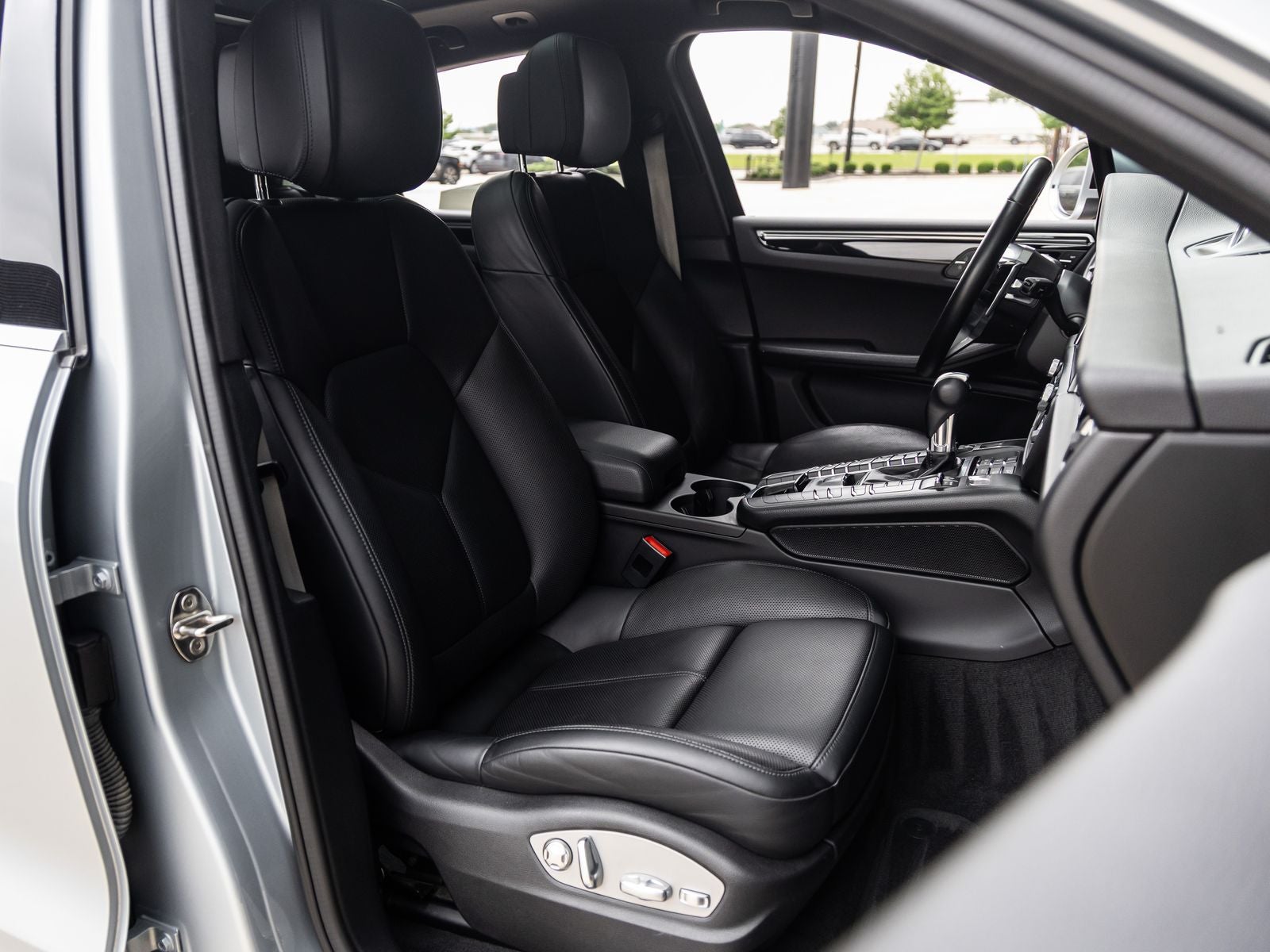 2019 Porsche Macan S