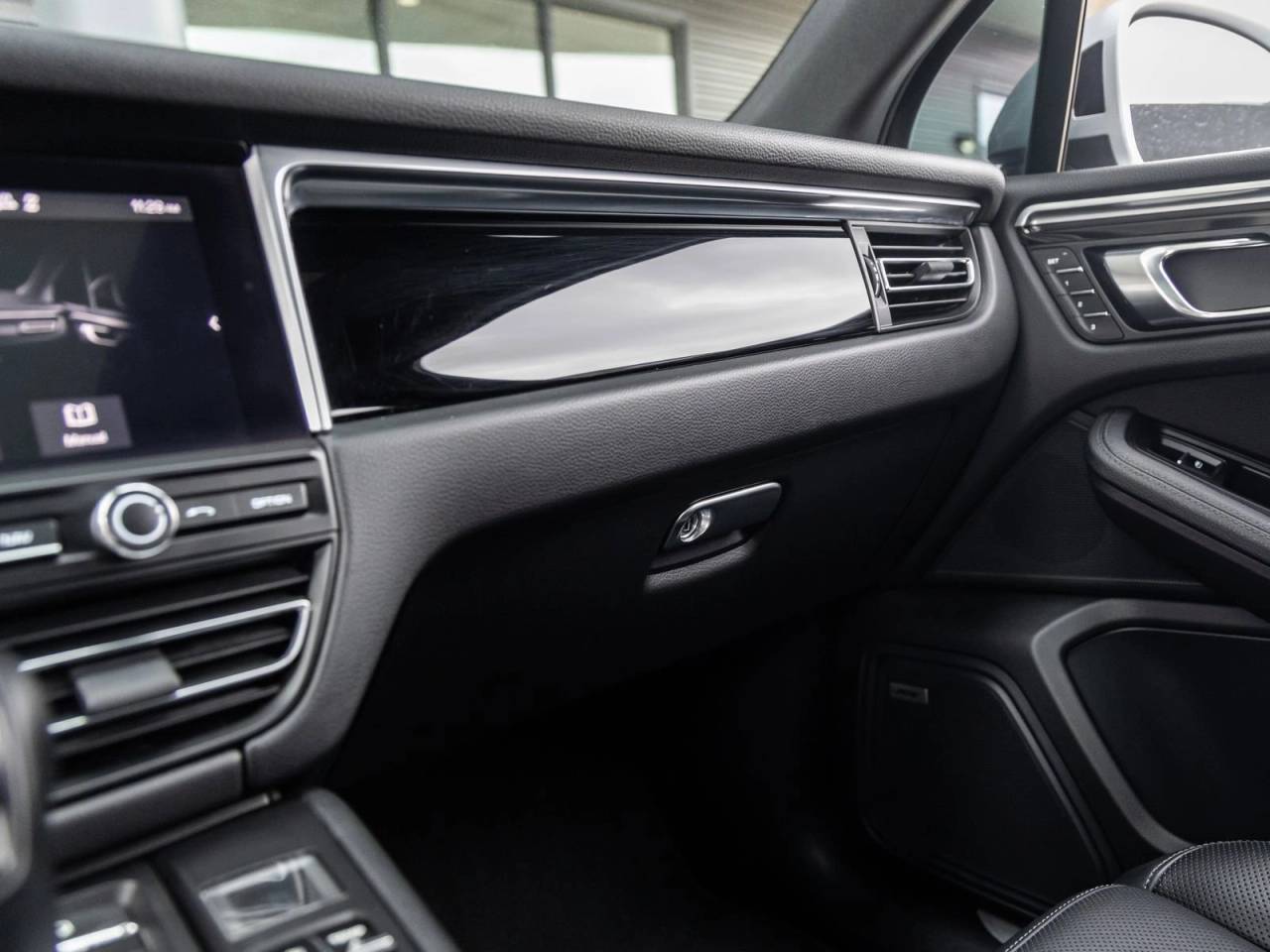 2019 Porsche Macan S