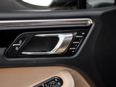 2020 Porsche Macan Macan S