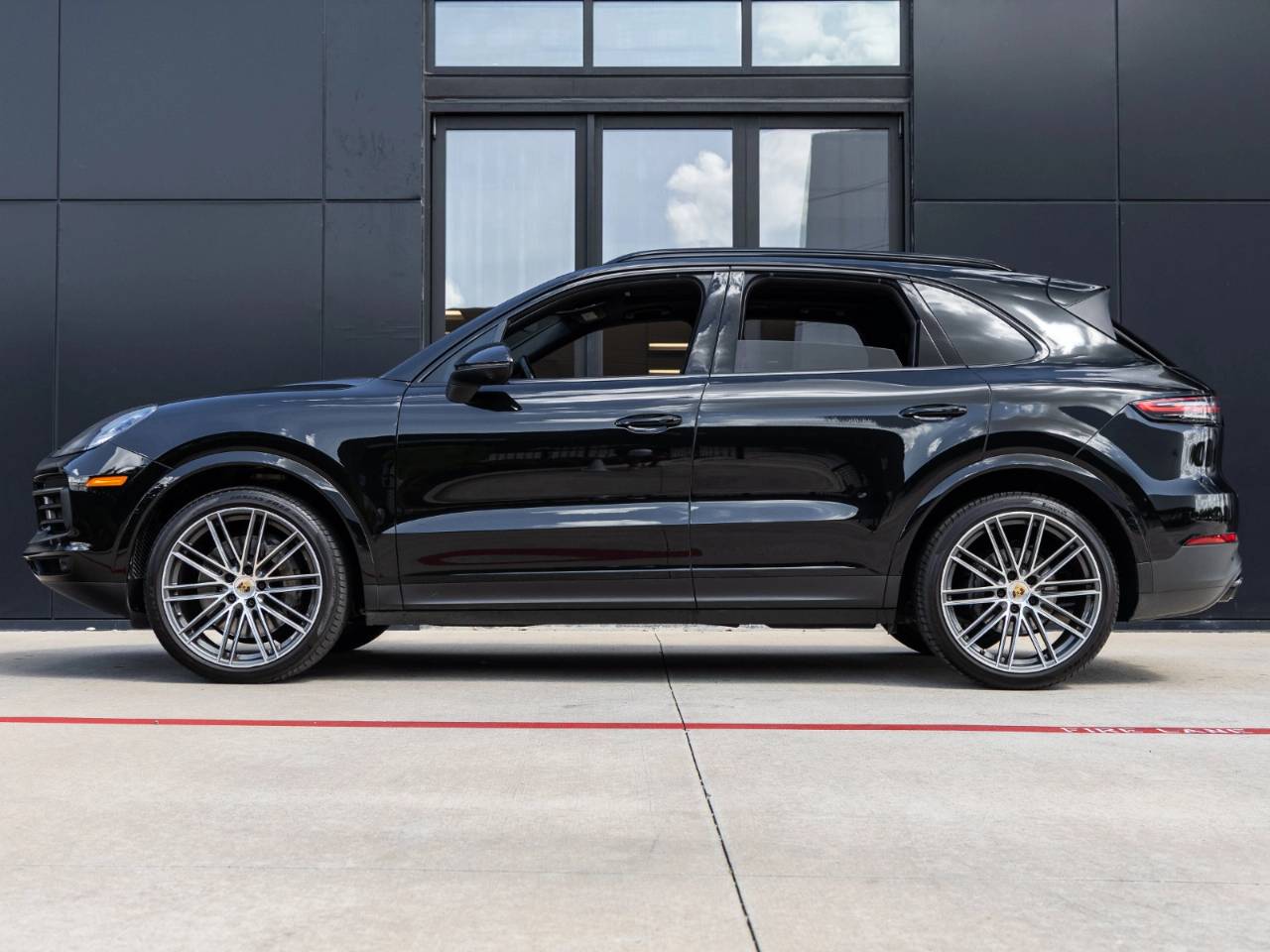 2023 Porsche Cayenne Cayenne S Platinum Edition