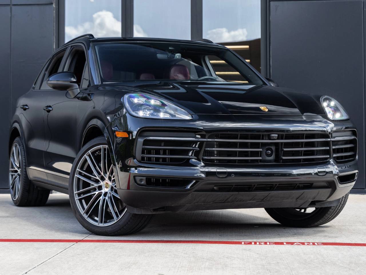 2023 Porsche Cayenne Cayenne S Platinum Edition