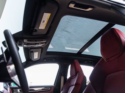 2023 Porsche Cayenne Cayenne S Platinum Edition