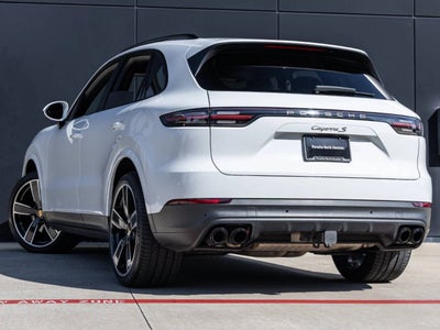 2023 Porsche Cayenne Cayenne S Platinum Edition