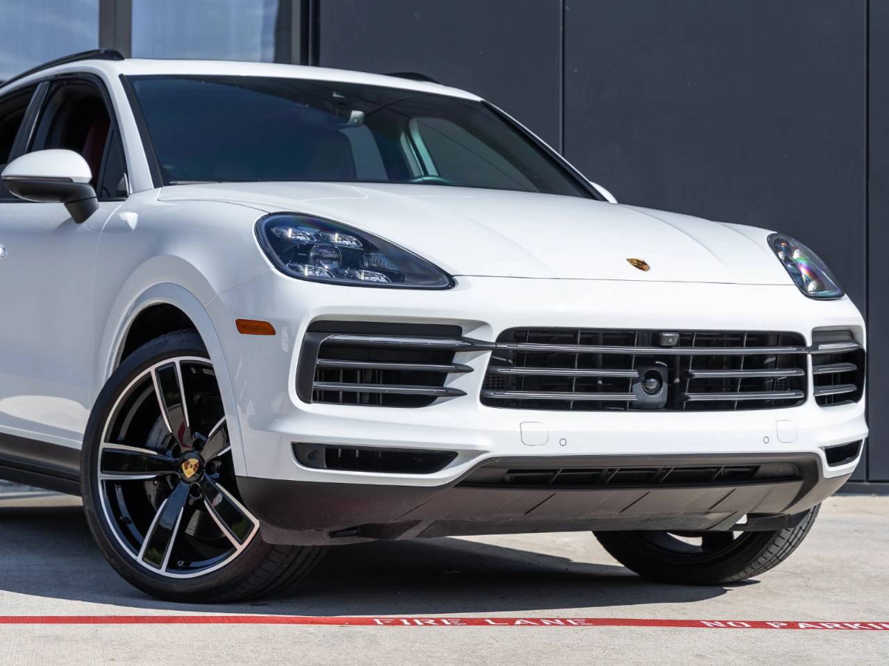2023 Porsche Cayenne Cayenne S Platinum Edition