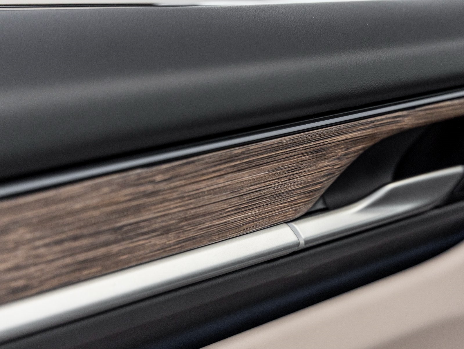 2025 Porsche Macan Electric 4S