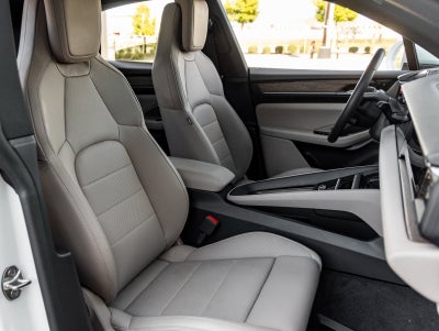 2025 Porsche Macan Electric 4S