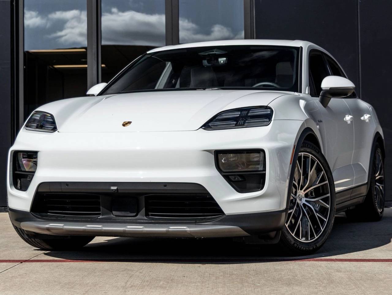 2025 Porsche Macan Electric Macan 4S Electric