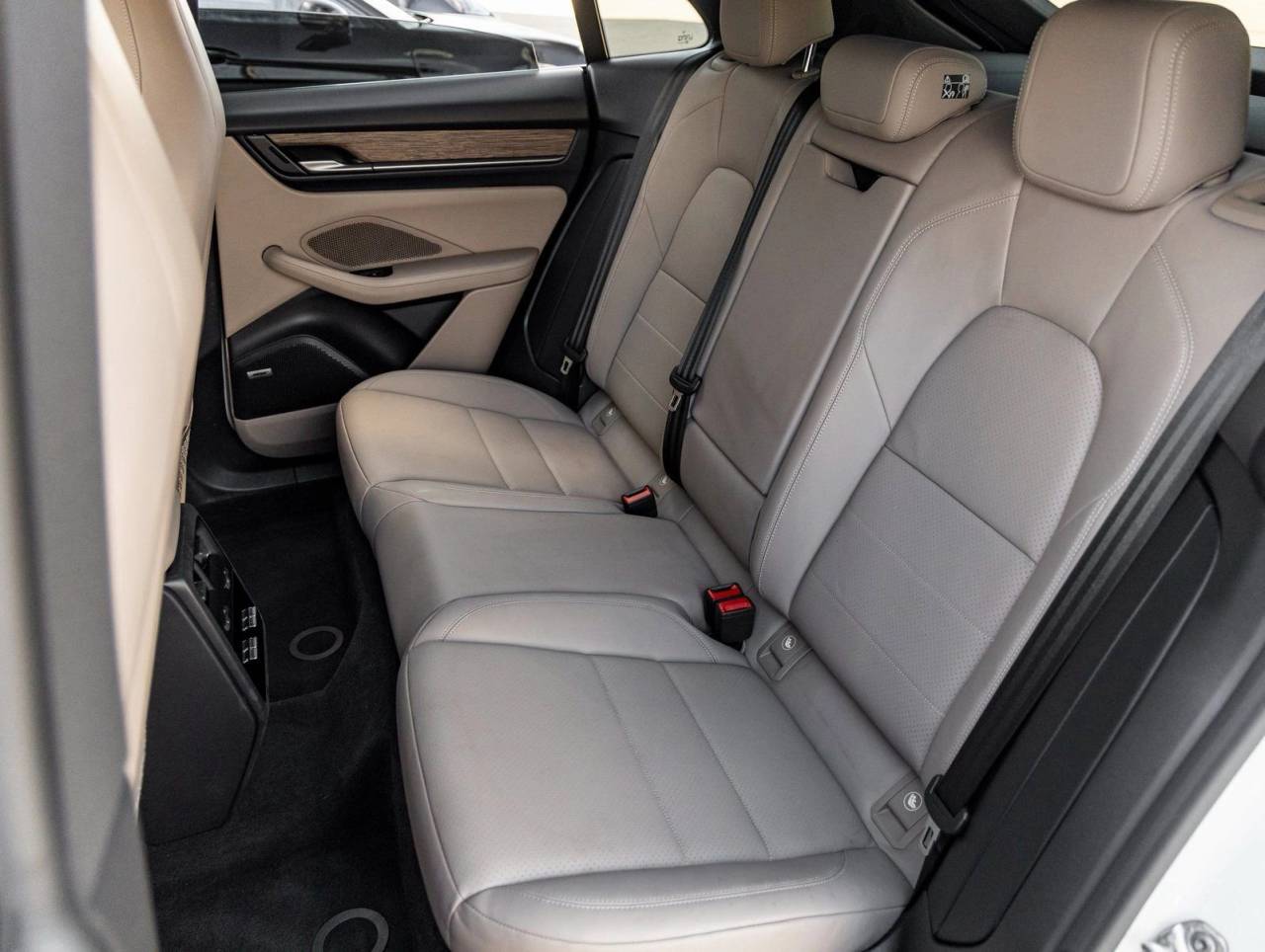 2025 Porsche Macan Electric Macan 4S Electric