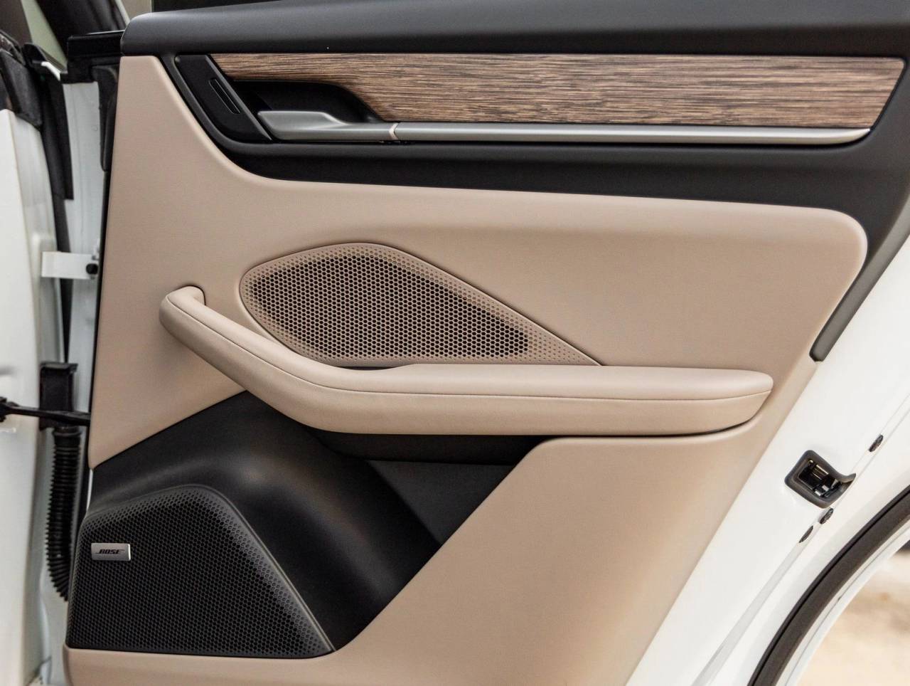 2025 Porsche Macan Electric Macan 4S Electric