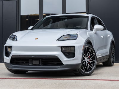 2025 Porsche Macan 4S Electric
