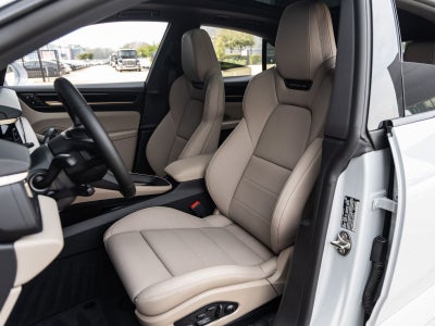 2025 Porsche Macan 4S Electric