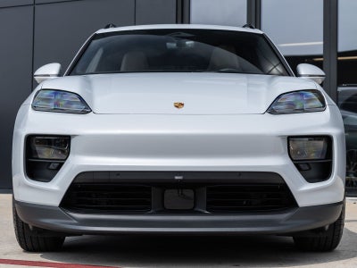 2025 Porsche Macan 4S Electric
