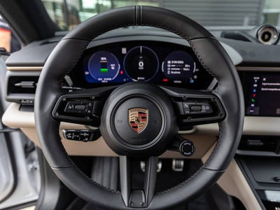 2025 Porsche Macan 4S Electric