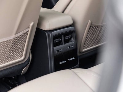 2025 Porsche Macan 4S Electric
