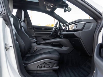 2025 Porsche Macan Macan 4S Electric