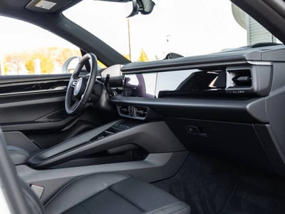 2025 Porsche Macan Macan 4S Electric