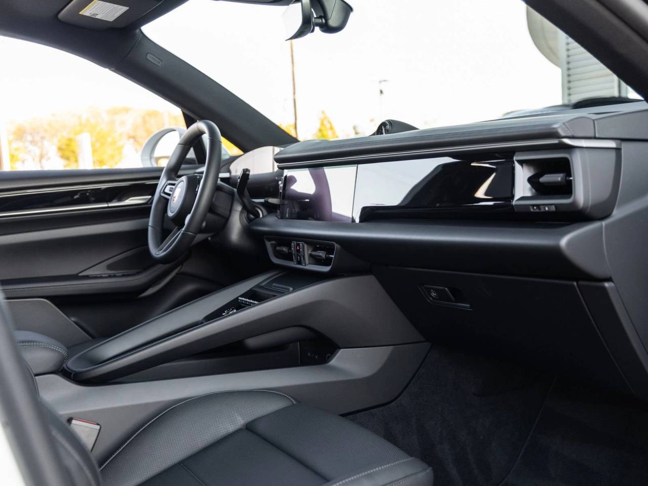 2025 Porsche Macan Macan 4S Electric