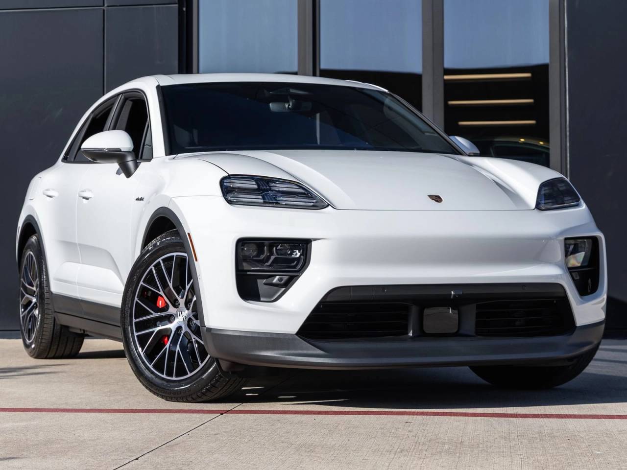 2025 Porsche Macan Macan 4S Electric