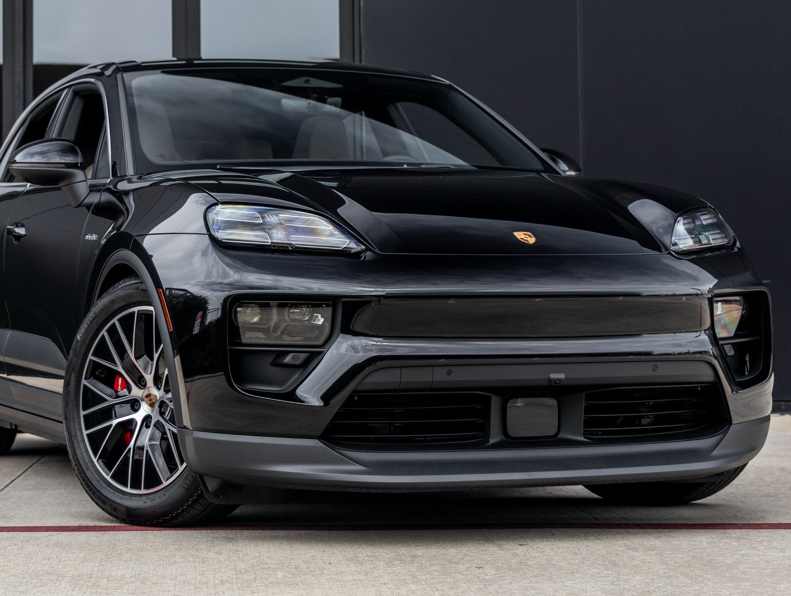 2025 Porsche Macan Macan 4S Electric