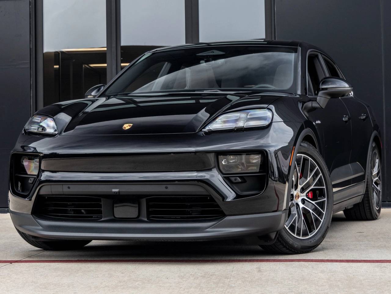 2025 Porsche Macan Macan 4S Electric