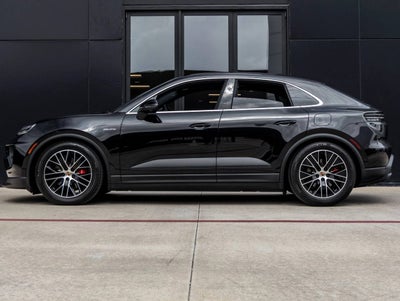 2025 Porsche Macan Macan 4S Electric