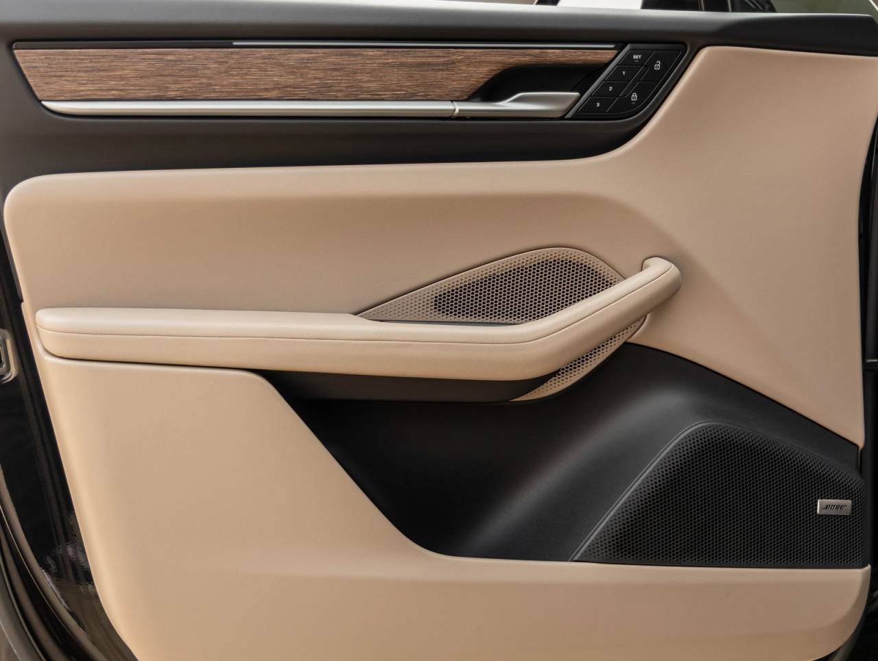 2025 Porsche Macan Macan 4S Electric