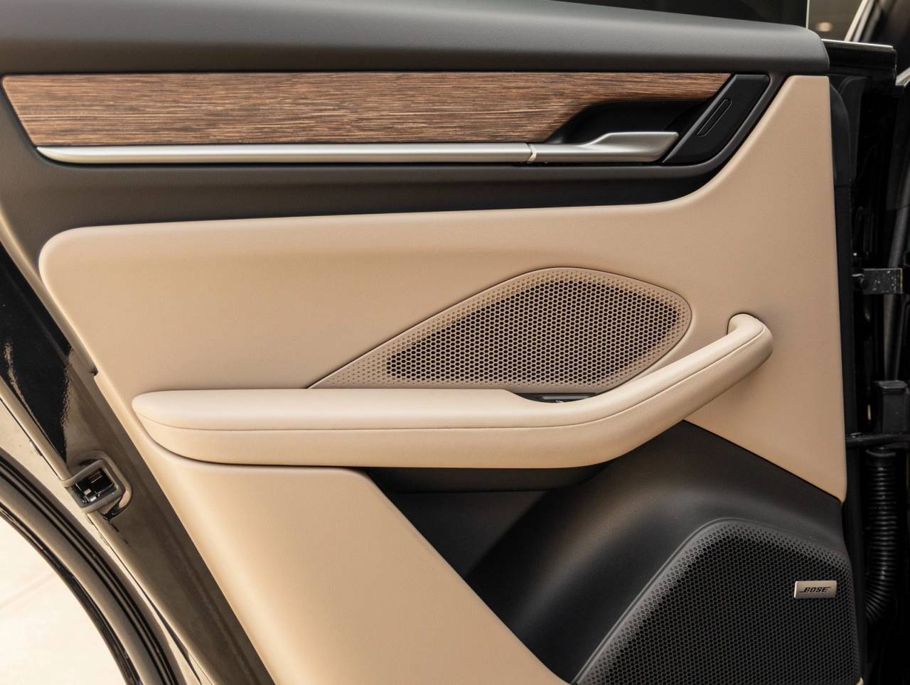 2025 Porsche Macan Macan 4S Electric