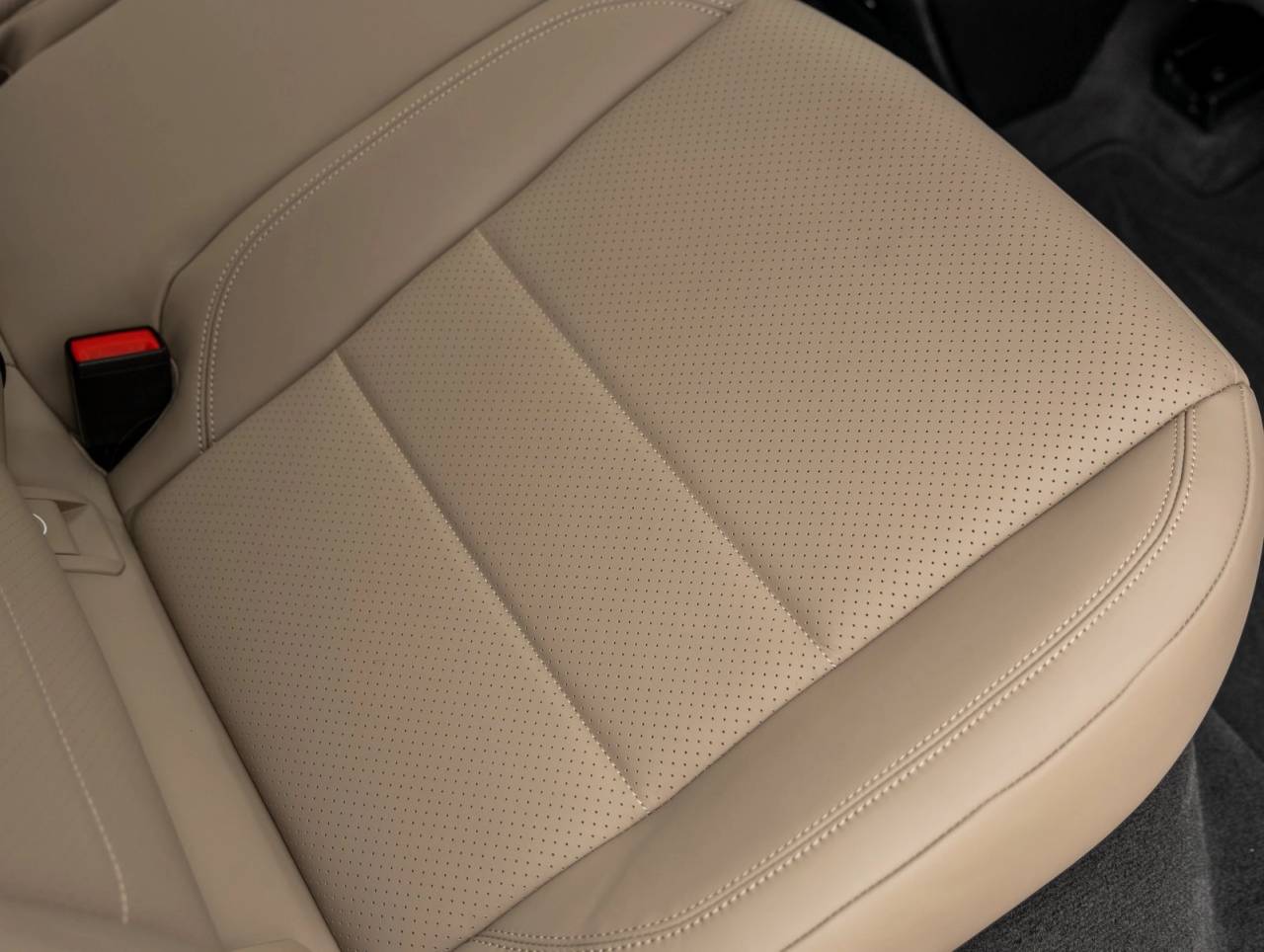 2025 Porsche Macan Macan 4S Electric