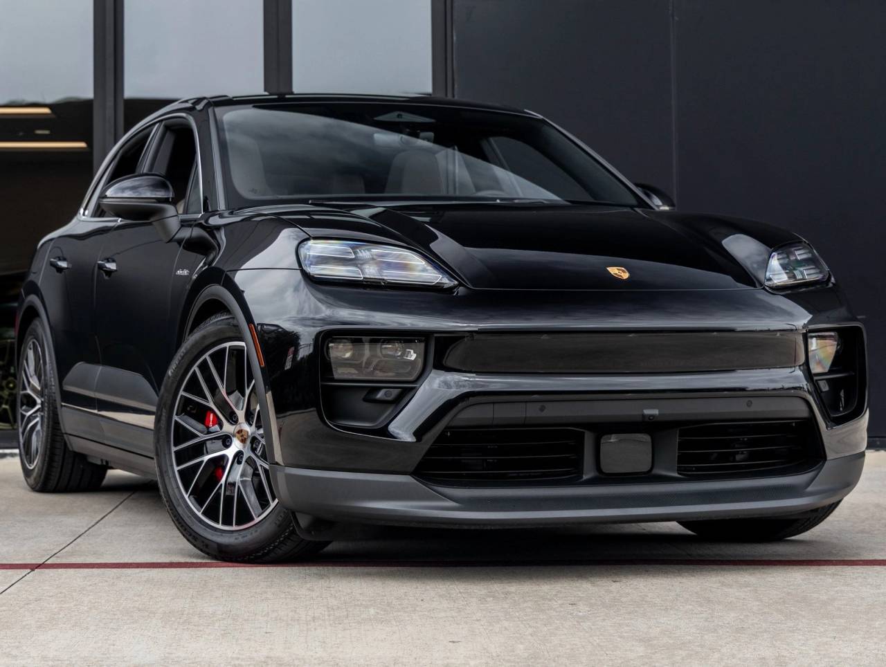 2025 Porsche Macan Macan 4S Electric