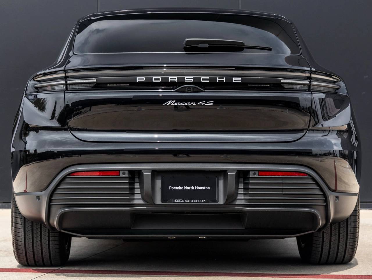 2025 Porsche Macan Macan 4S Electric