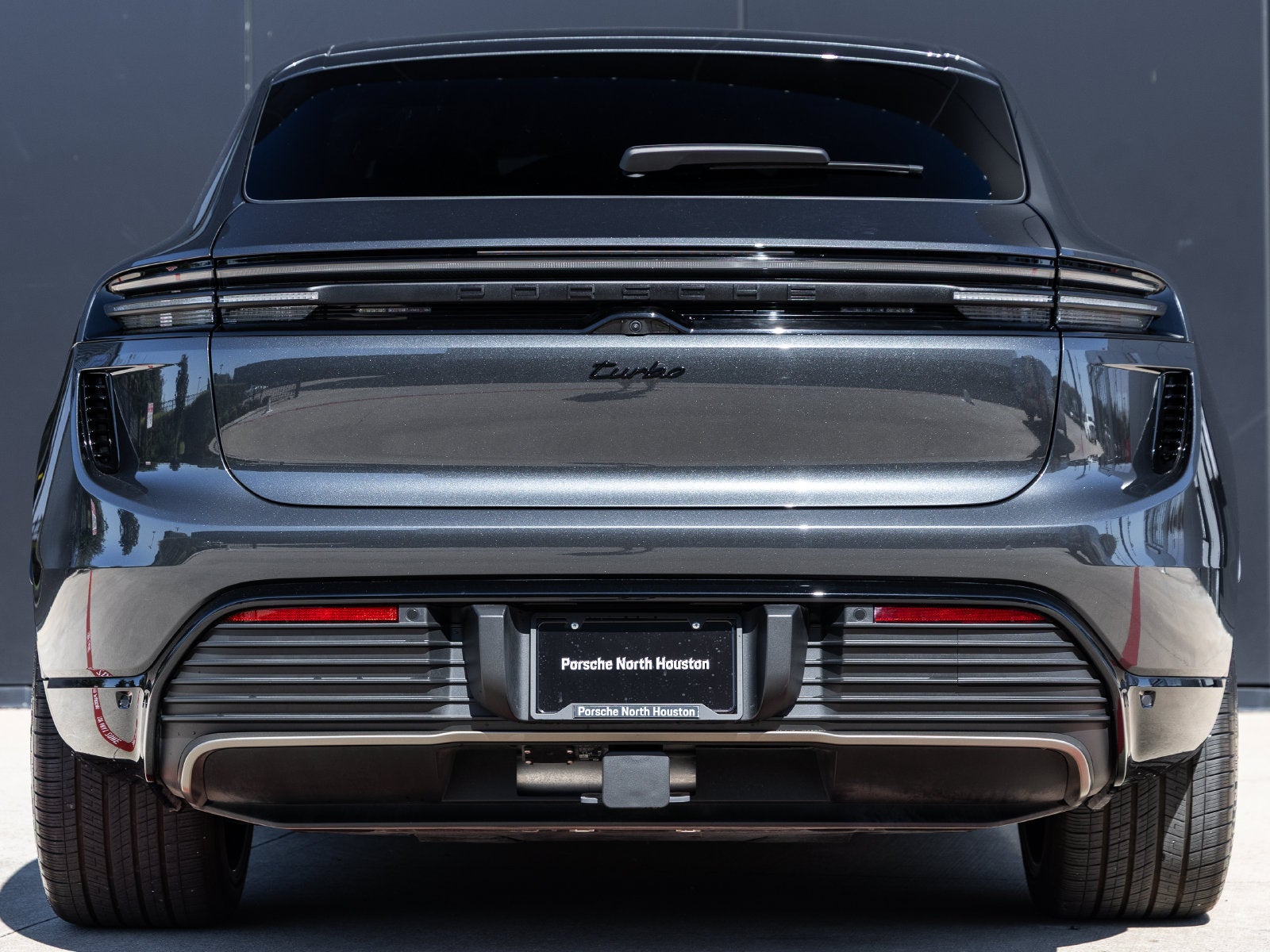 2024 Porsche Macan Electric Turbo