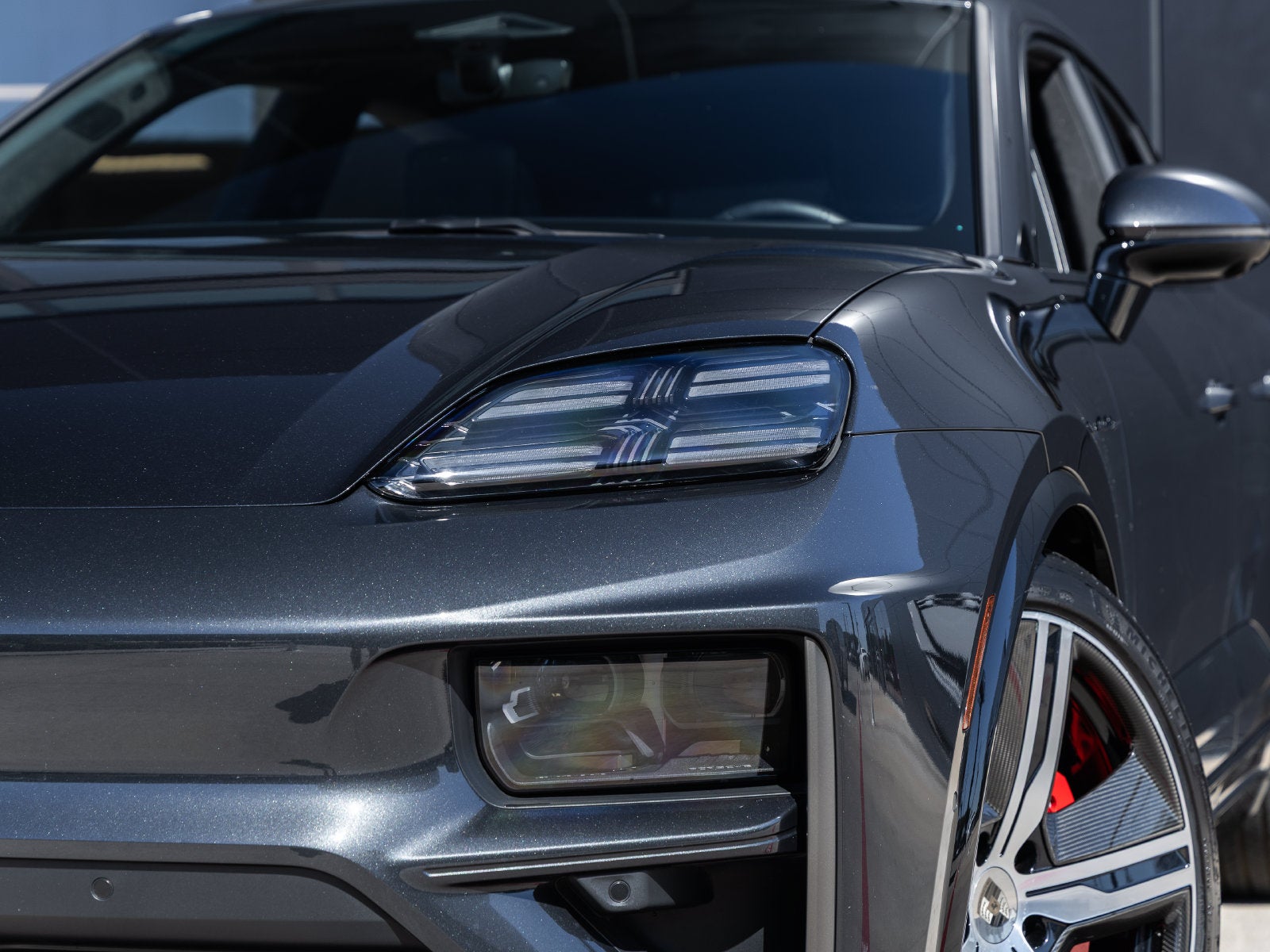 2024 Porsche Macan Electric Turbo