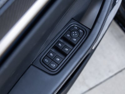 2024 Porsche Macan Electric Turbo