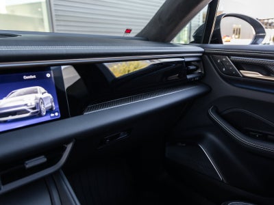 2024 Porsche Macan Electric Turbo
