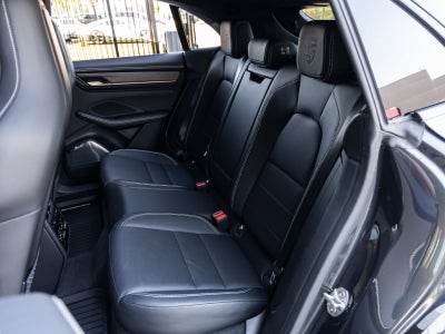2024 Porsche Macan Electric Turbo