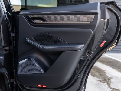 2024 Porsche Macan Electric Turbo