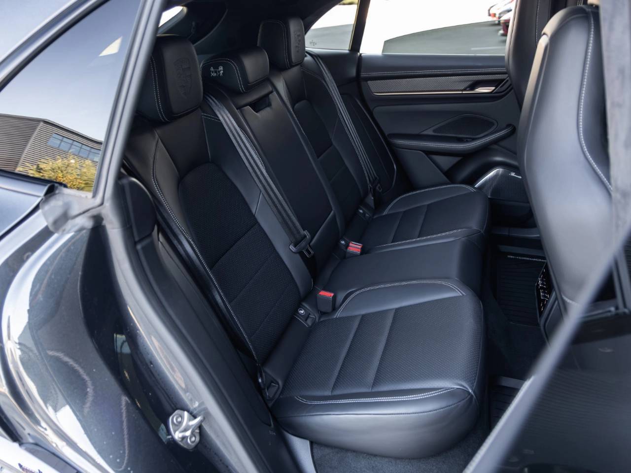 2024 Porsche Macan Macan Turbo