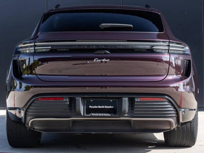 2024 Porsche Macan Macan Turbo