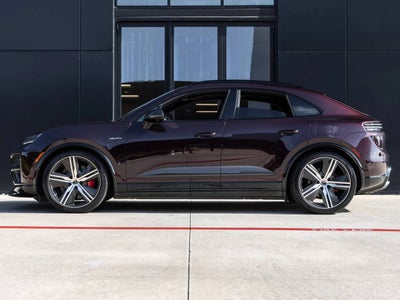 2024 Porsche Macan Macan Turbo