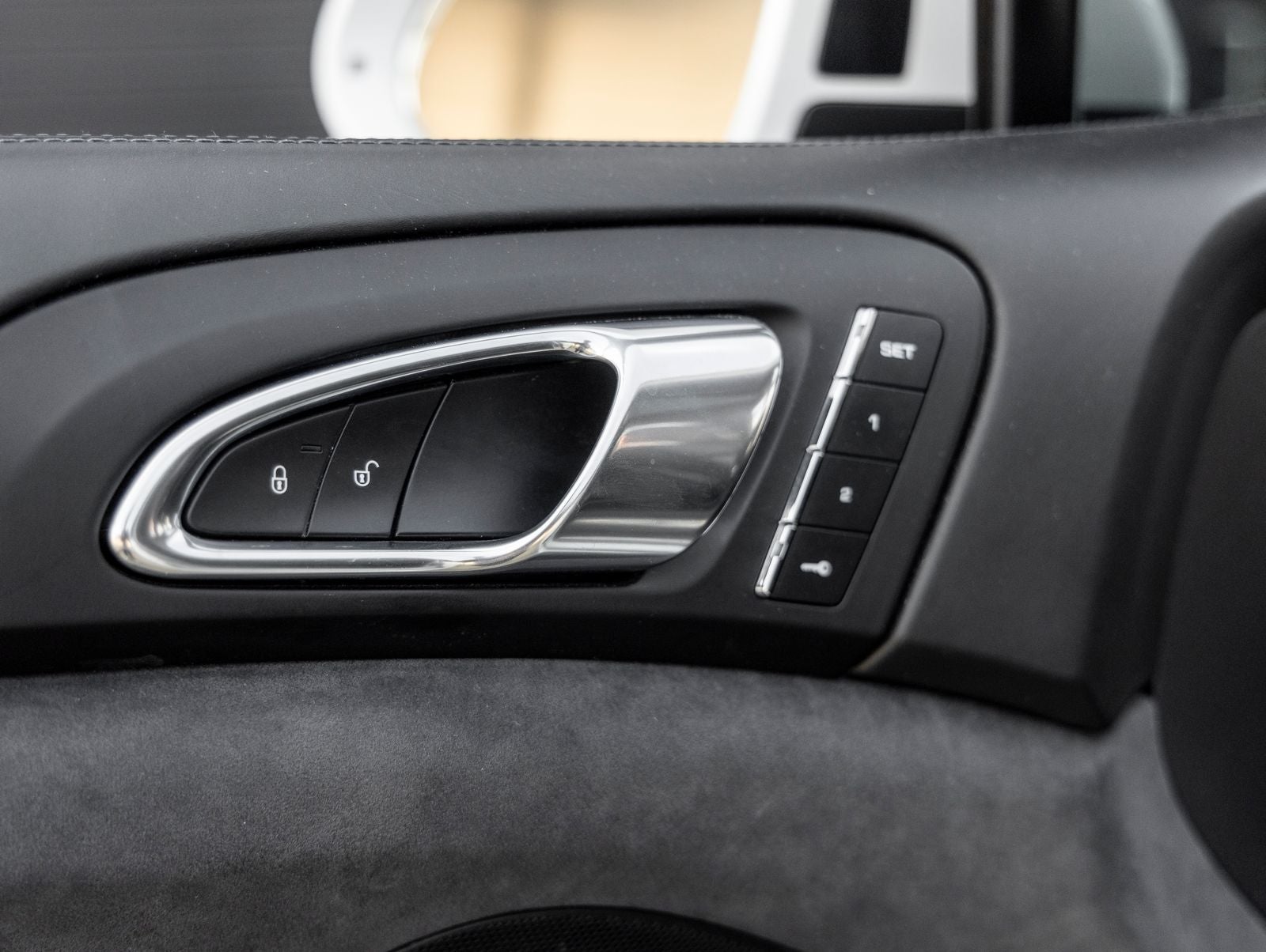 2017 Porsche Cayenne GTS