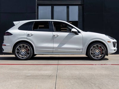 2017 Porsche Cayenne GTS